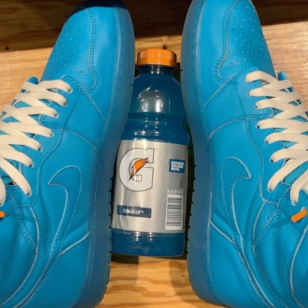 Meet your Posher, Manuel